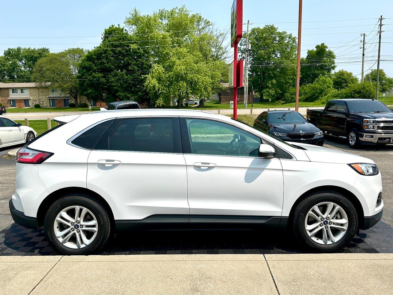 Vehicle image 6 of 50