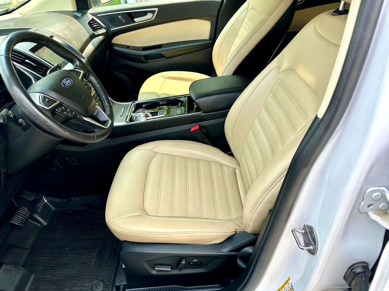 Vehicle image 20 of 50
