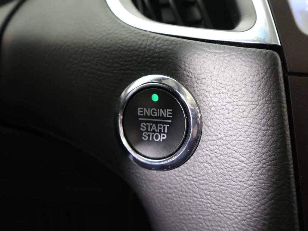 2020 Ford Edge Titanium Image 42 of 65