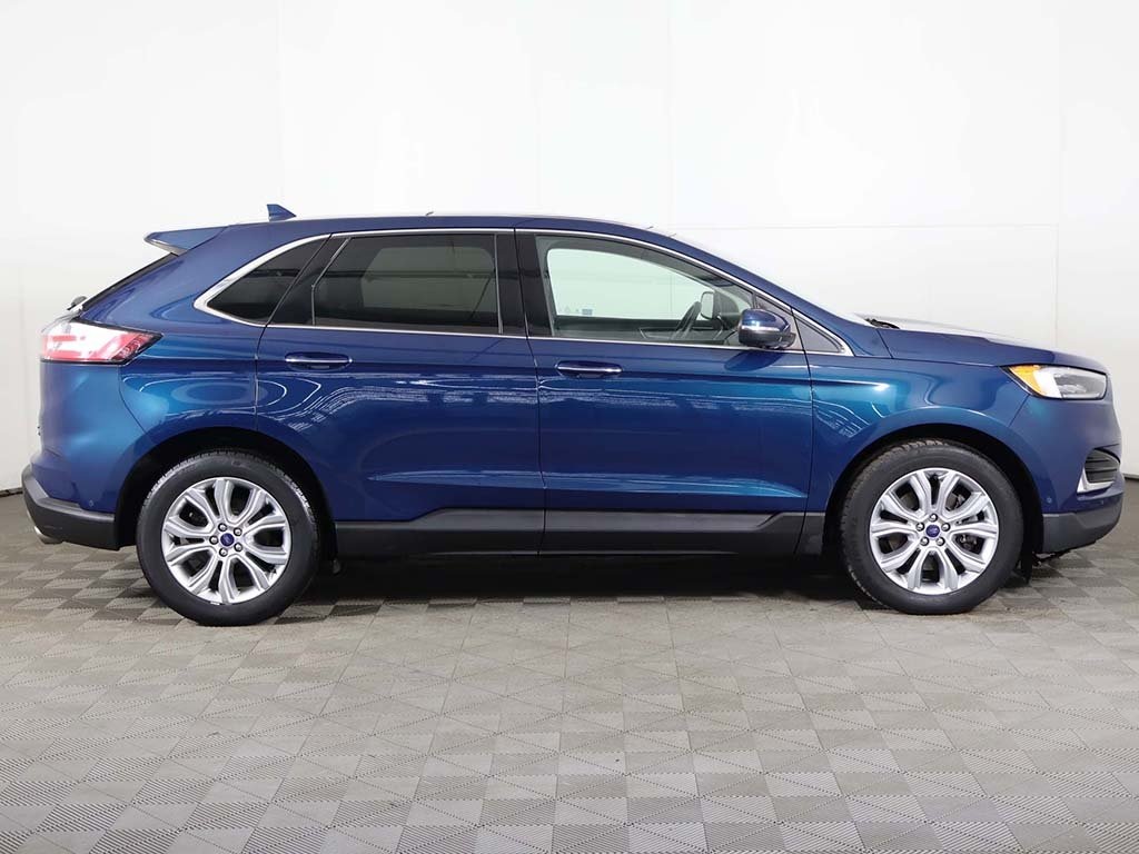 2020 Ford Edge Titanium Image 6 of 65