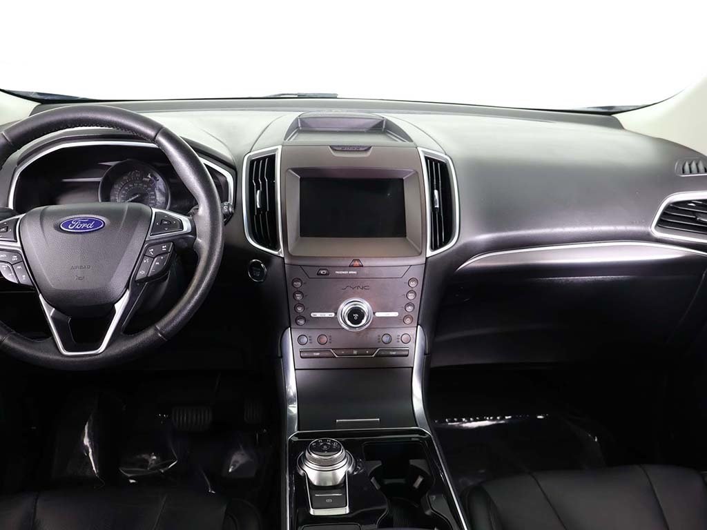 2020 Ford Edge Titanium Image 20 of 65