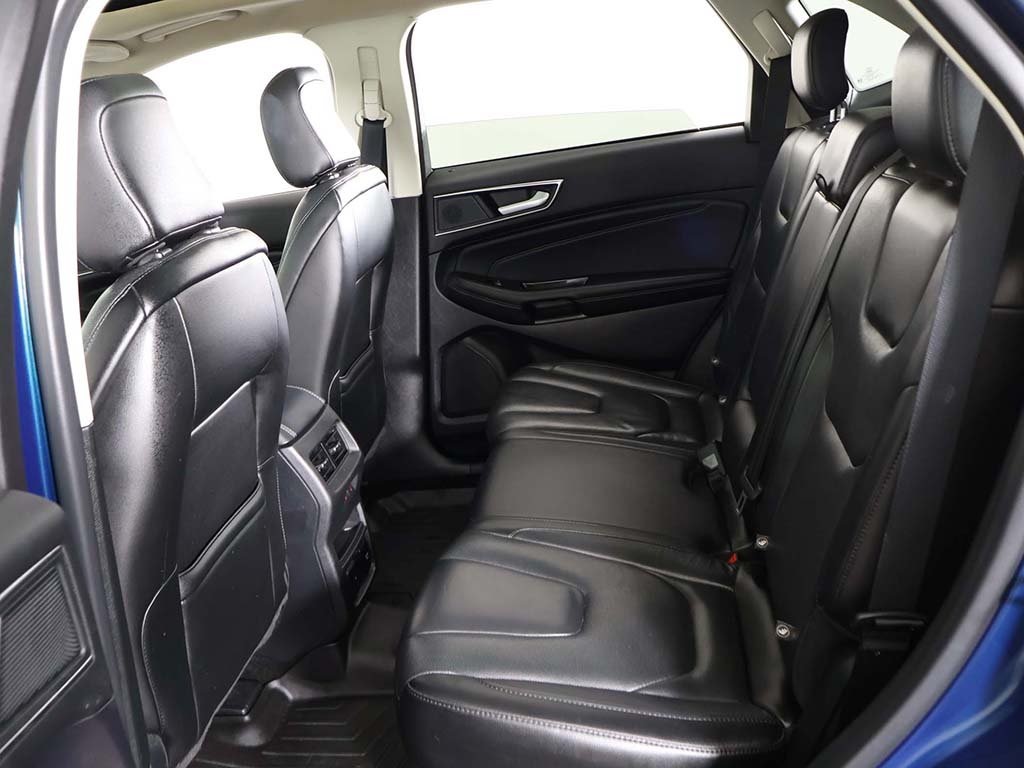 2020 Ford Edge Titanium Image 15 of 65