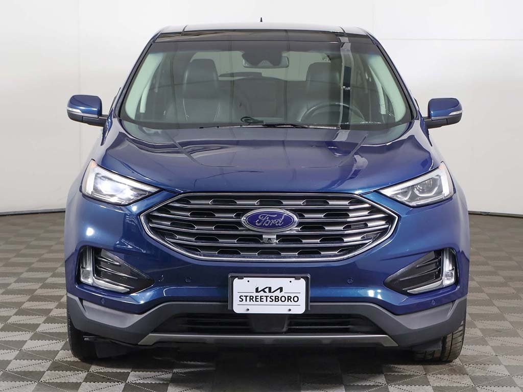 2020 Ford Edge Titanium Image 2 of 65