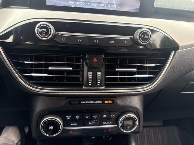 2020 Ford Escape SE Image 17 of 34