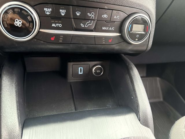 2020 Ford Escape SE Image 31 of 34