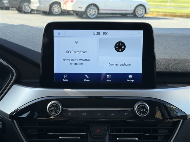 Vehicle image 19 of 26