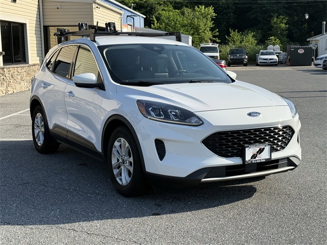 Vehicle image 3 of 26