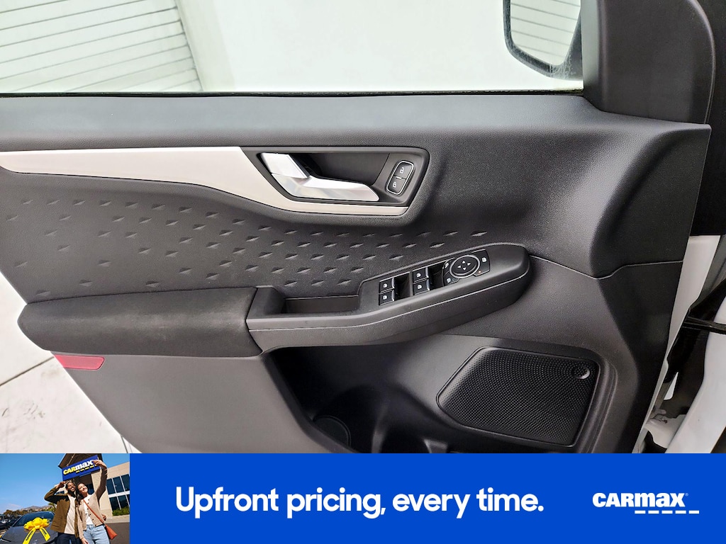 2020 Ford Escape SE Image 19 of 26