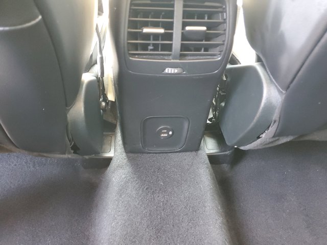 Vehicle image 13 of 30