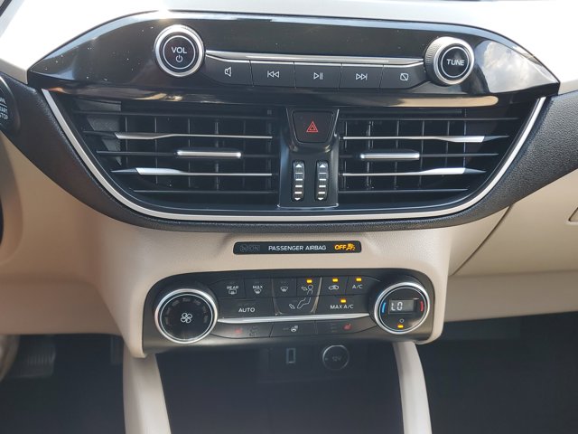 Vehicle image 27 of 30