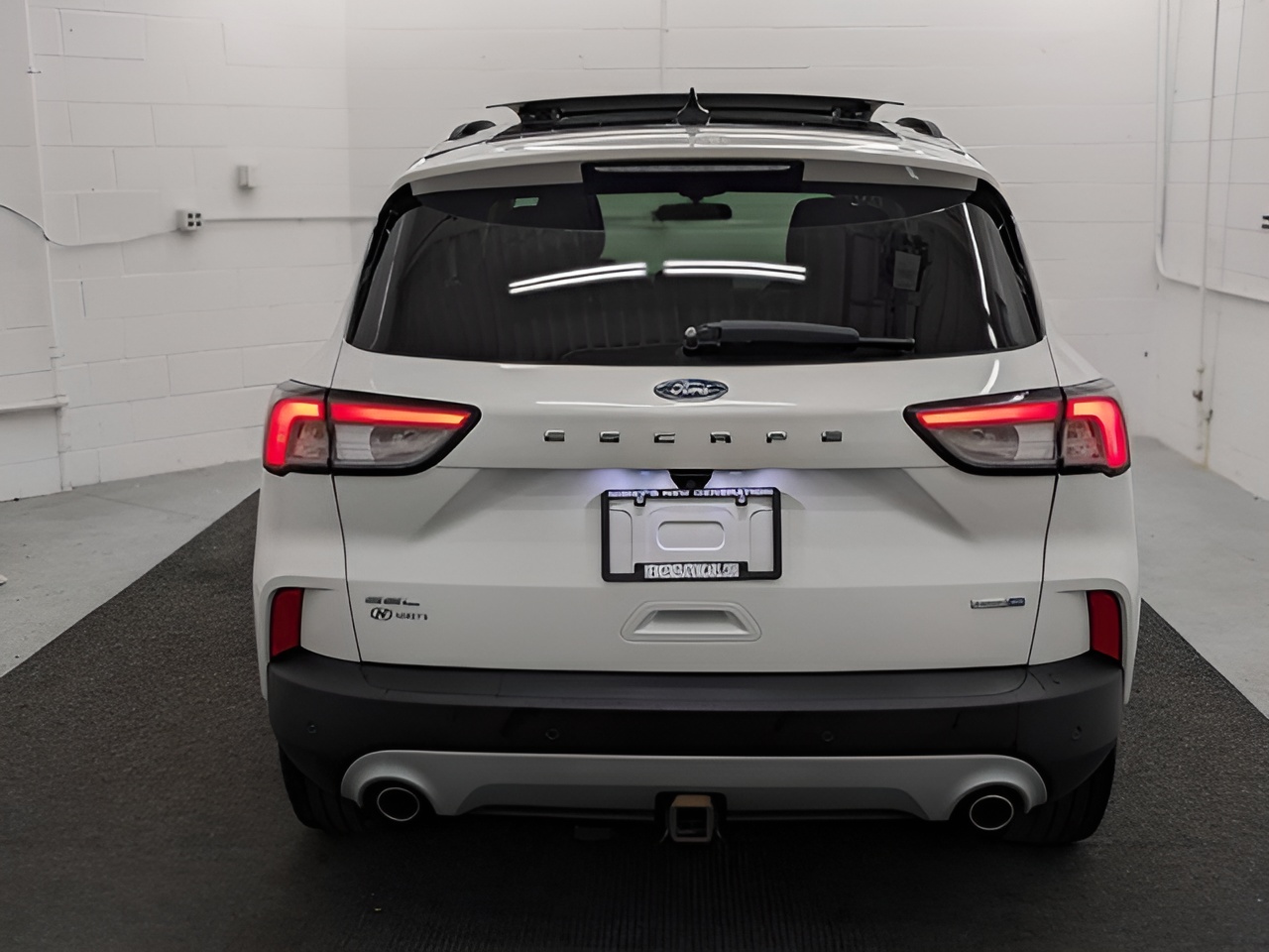 Vehicle image 42 of 43