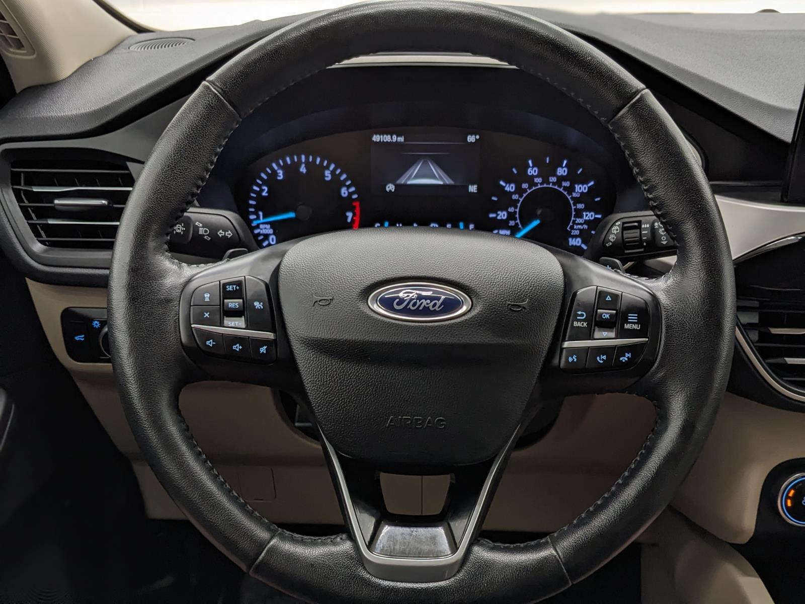 Vehicle image 29 of 43