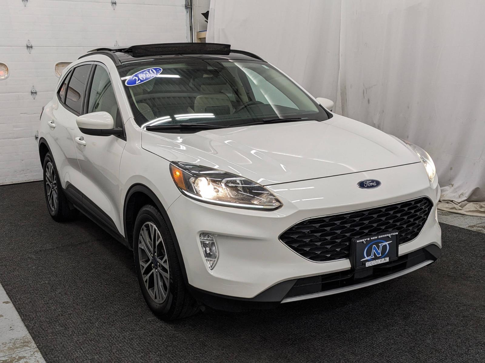 Vehicle image 3 of 43