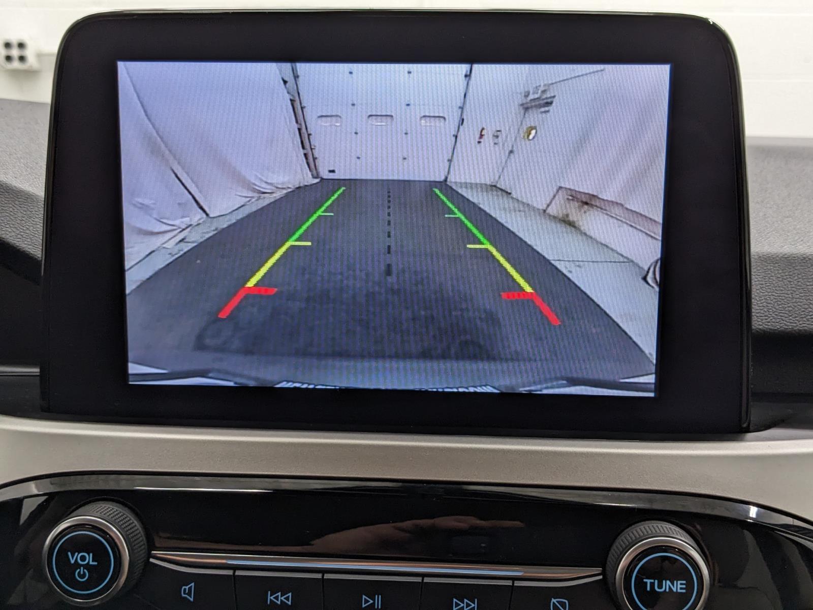 Vehicle image 15 of 43