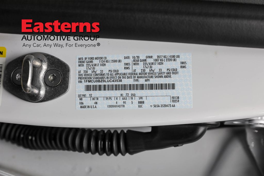 Vehicle image 61 of 97