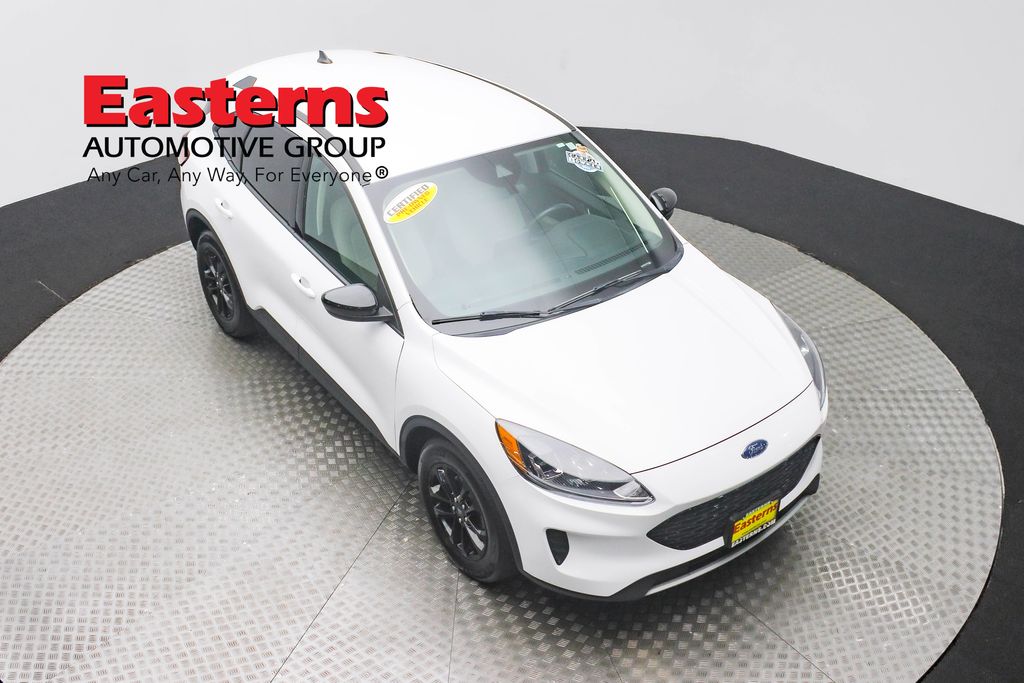 Vehicle image 13 of 97