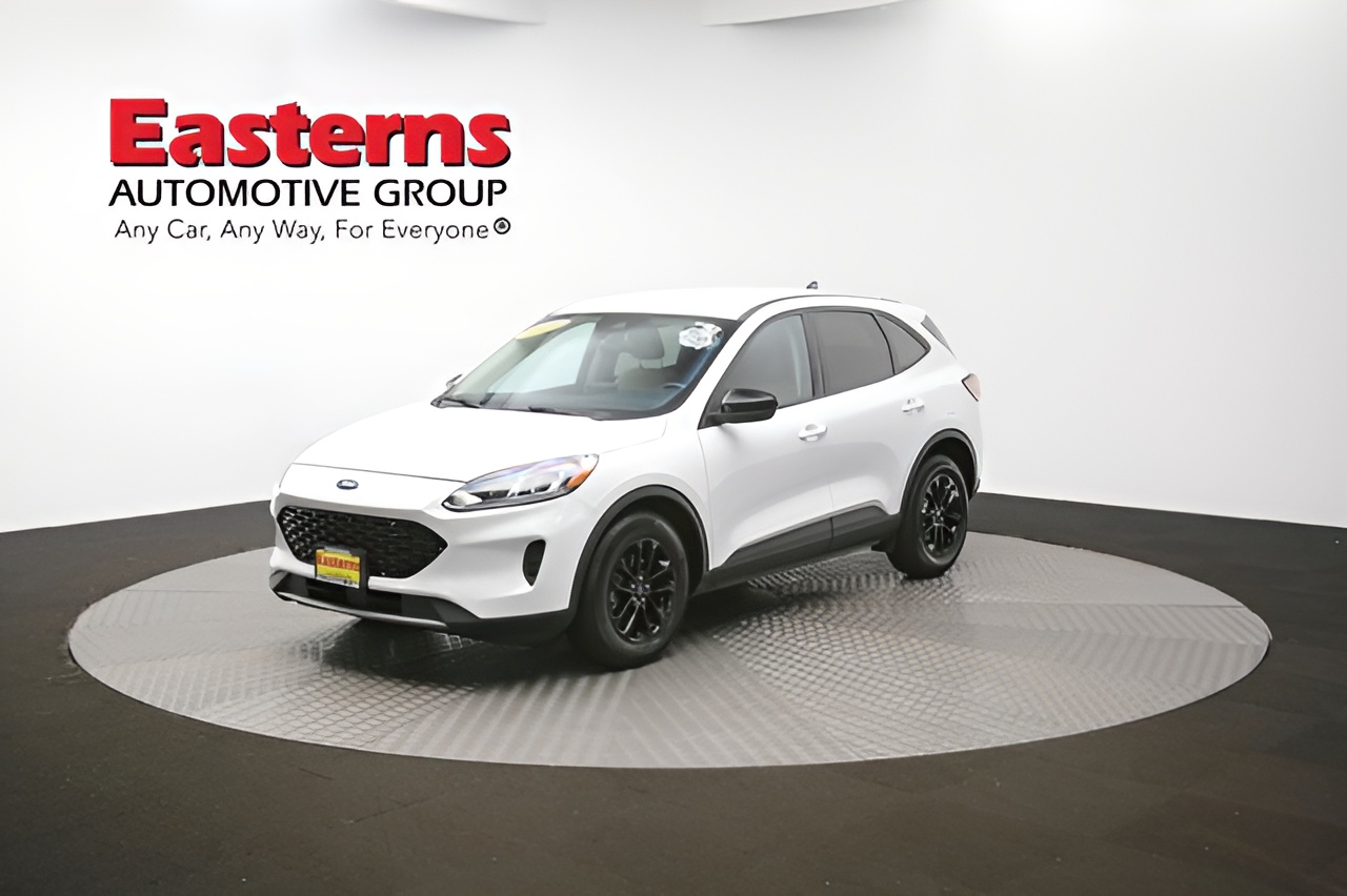 Vehicle image 64 of 97