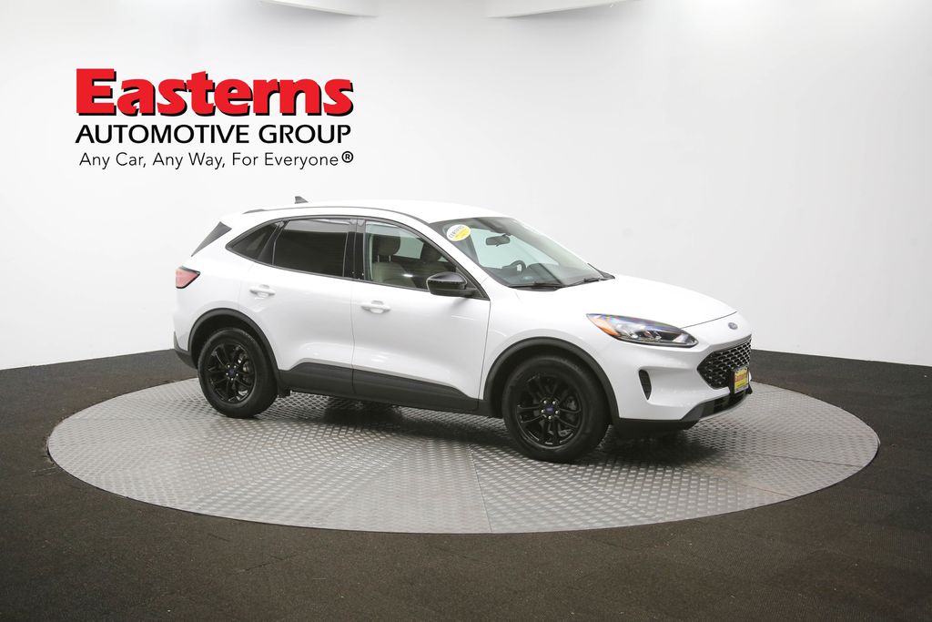 Vehicle image 14 of 97