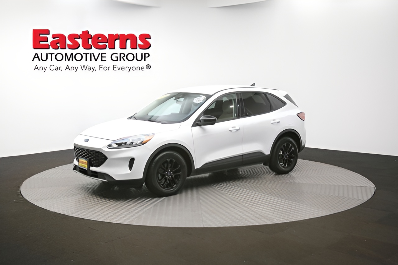 Vehicle image 67 of 97