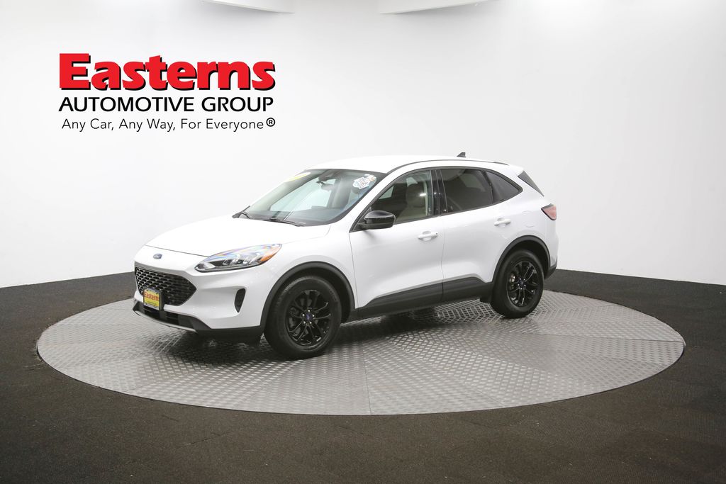 Vehicle image 6 of 97