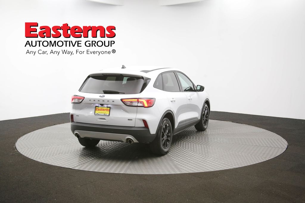 Vehicle image 23 of 97