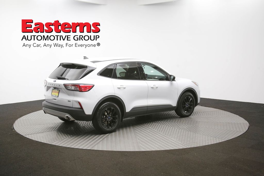 Vehicle image 26 of 97