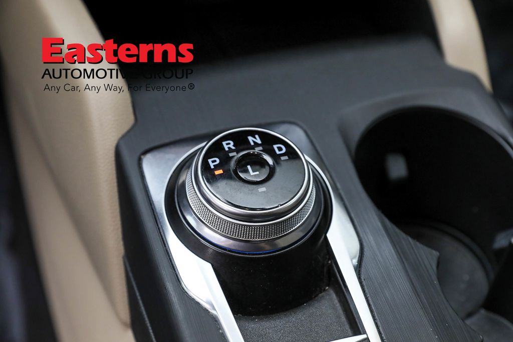 Vehicle image 43 of 97