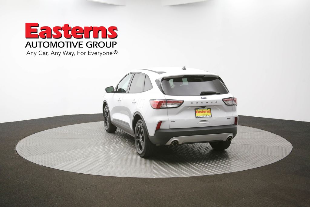 Vehicle image 30 of 97