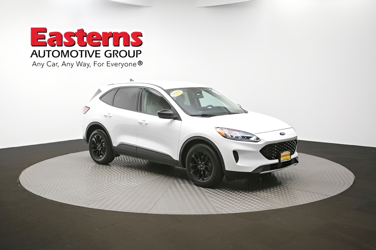 Vehicle image 72 of 97