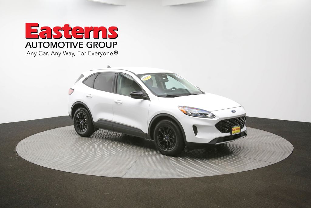 Vehicle image 11 of 97