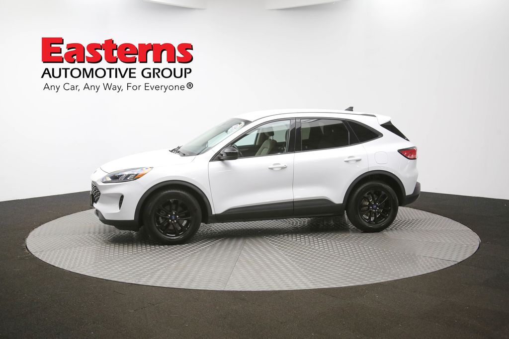 Vehicle image 7 of 97
