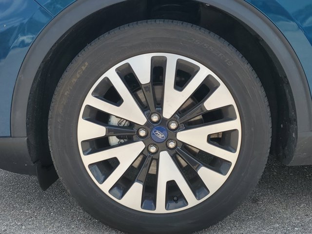 Vehicle image 10 of 31