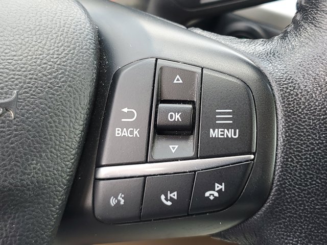 Vehicle image 27 of 31