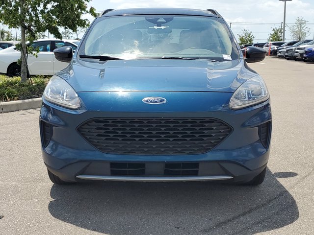 Vehicle image 2 of 31