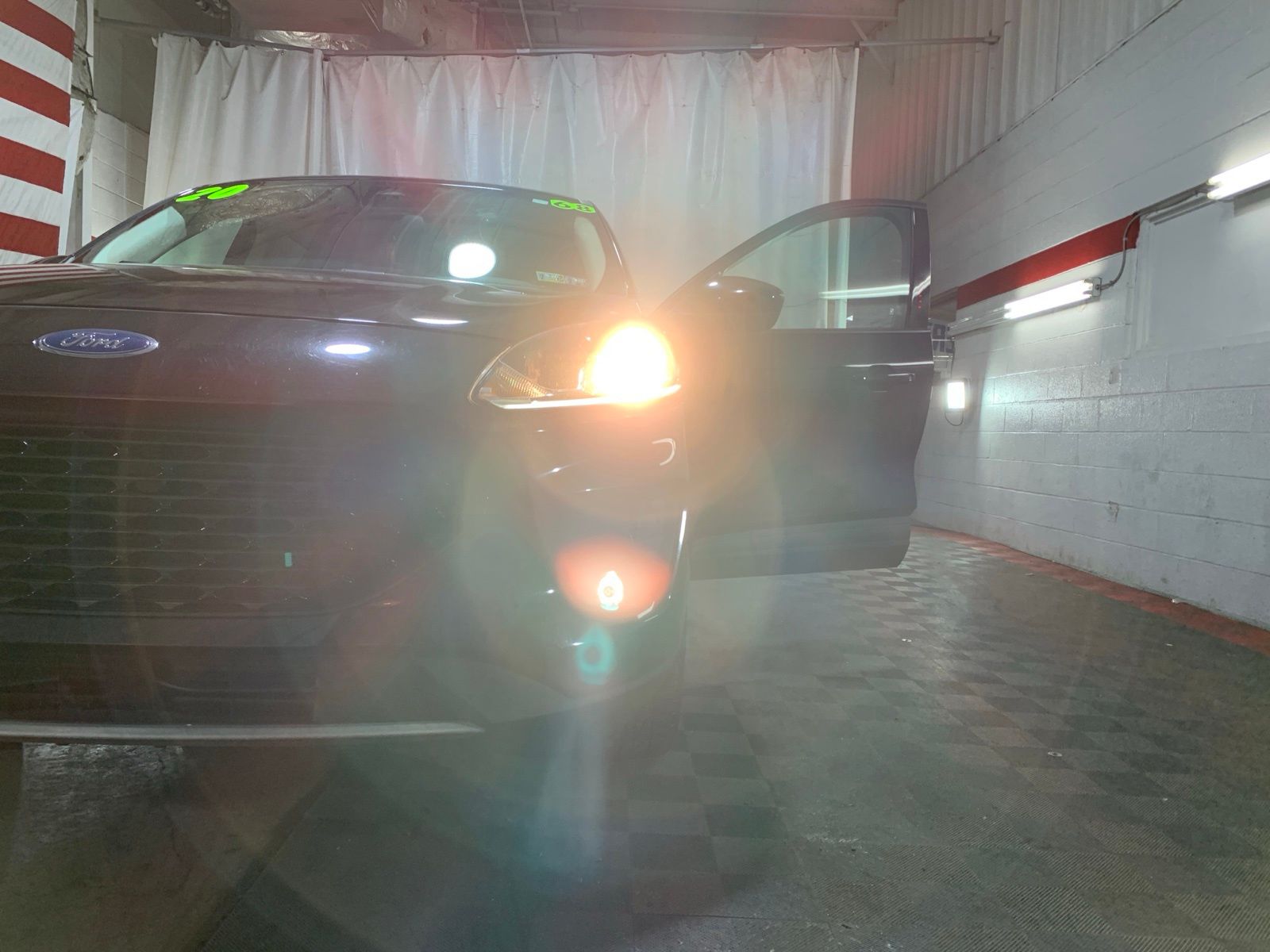 Vehicle image 6 of 28