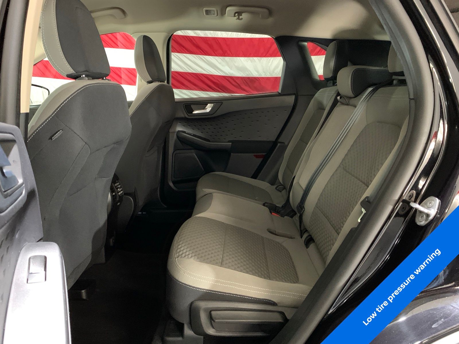 Vehicle image 13 of 28
