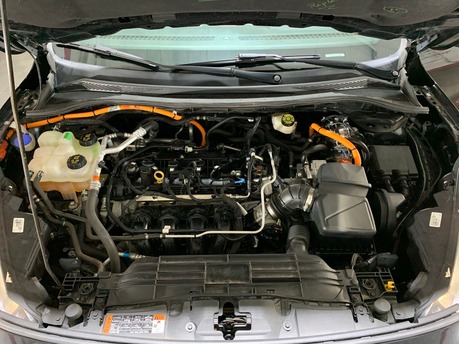 Vehicle image 27 of 28