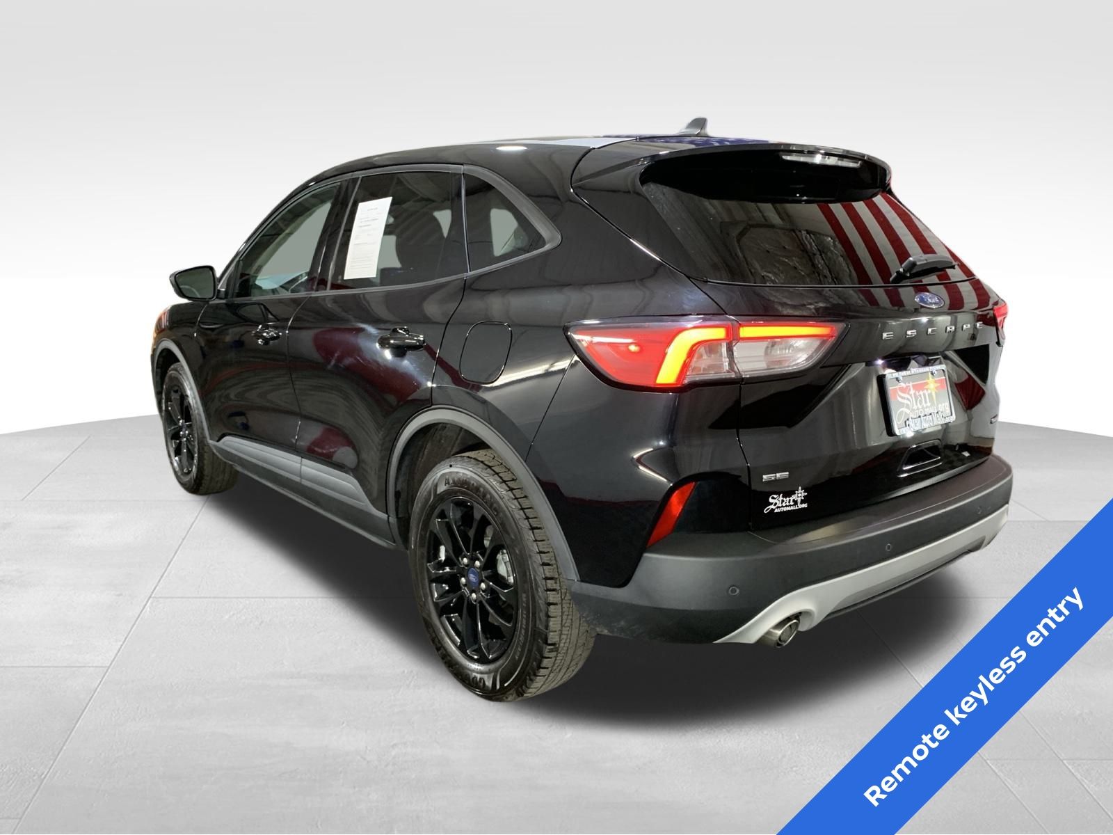 Vehicle image 8 of 28