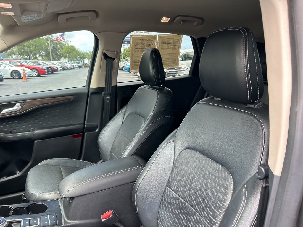 Vehicle image 16 of 53