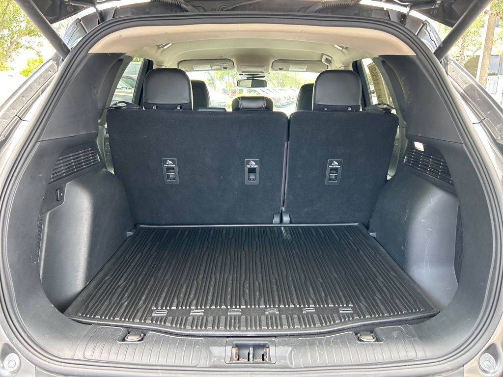 Vehicle image 48 of 53