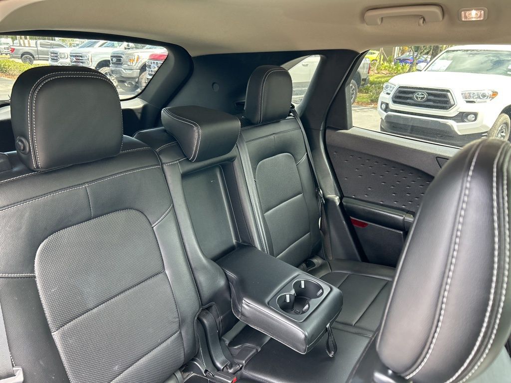 Vehicle image 46 of 53