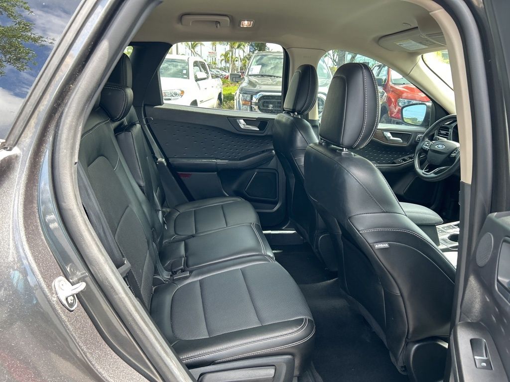 Vehicle image 43 of 53