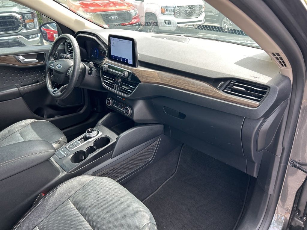 Vehicle image 41 of 53