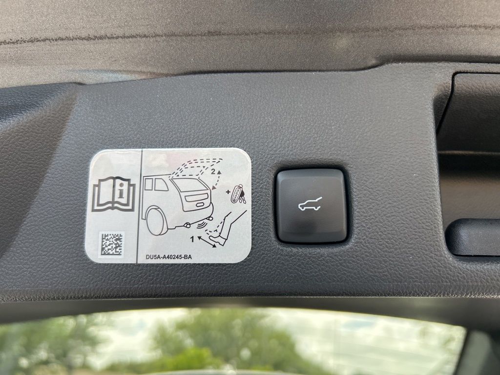 Vehicle image 49 of 53