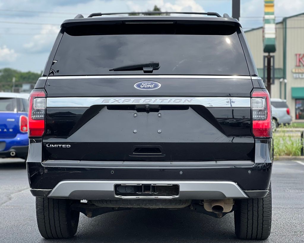 2020 Ford Expedition Limited Image 10 of 67
