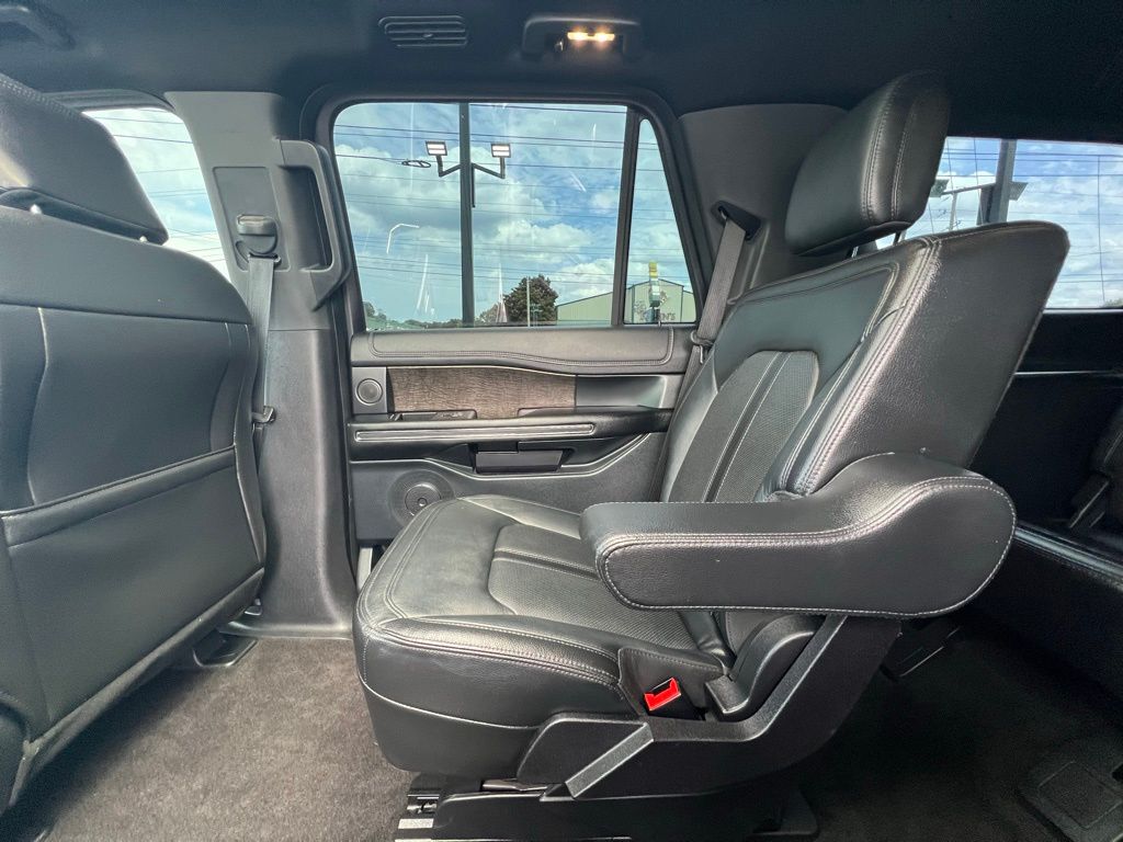 2020 Ford Expedition Limited Image 25 of 67