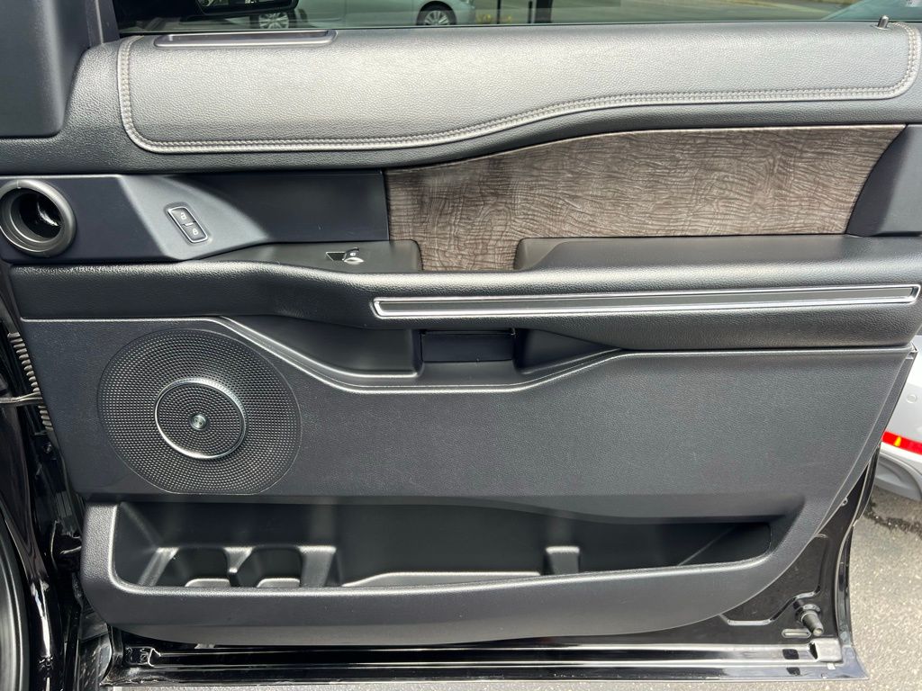 2020 Ford Expedition Limited Image 66 of 67
