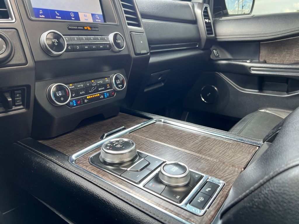2020 Ford Expedition Limited Image 48 of 67