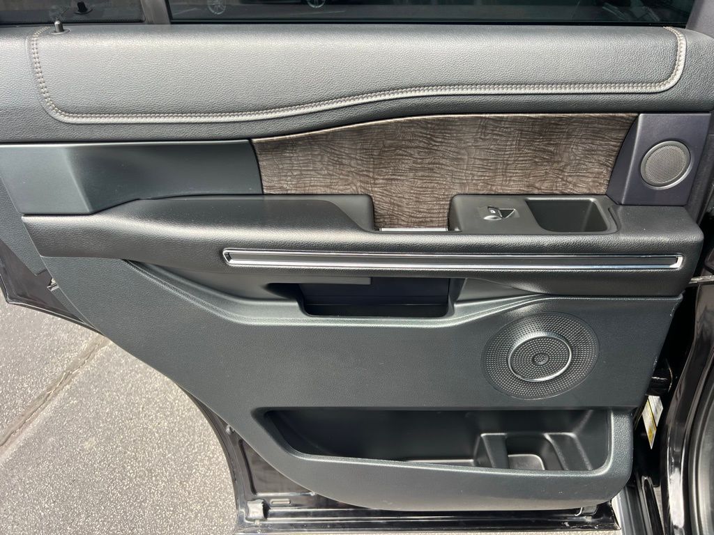 2020 Ford Expedition Limited Image 49 of 67