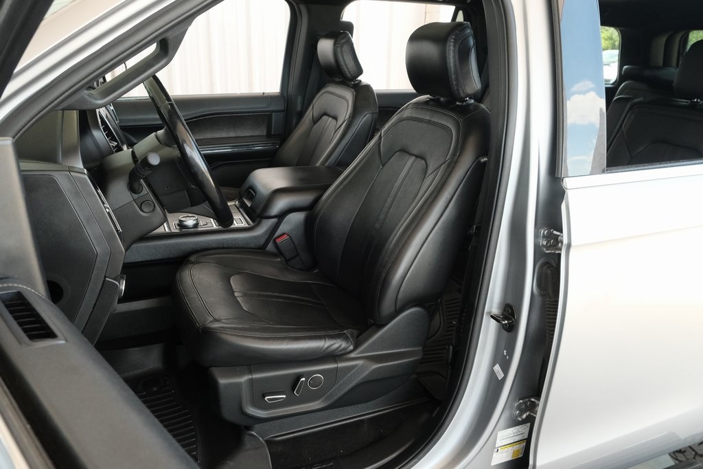 2020 Ford Expedition Limited Image 11 of 42